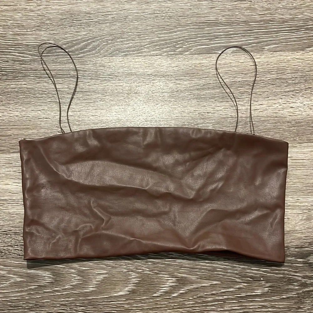 MESHKI vegan leather crop top - Picture 2 of 4